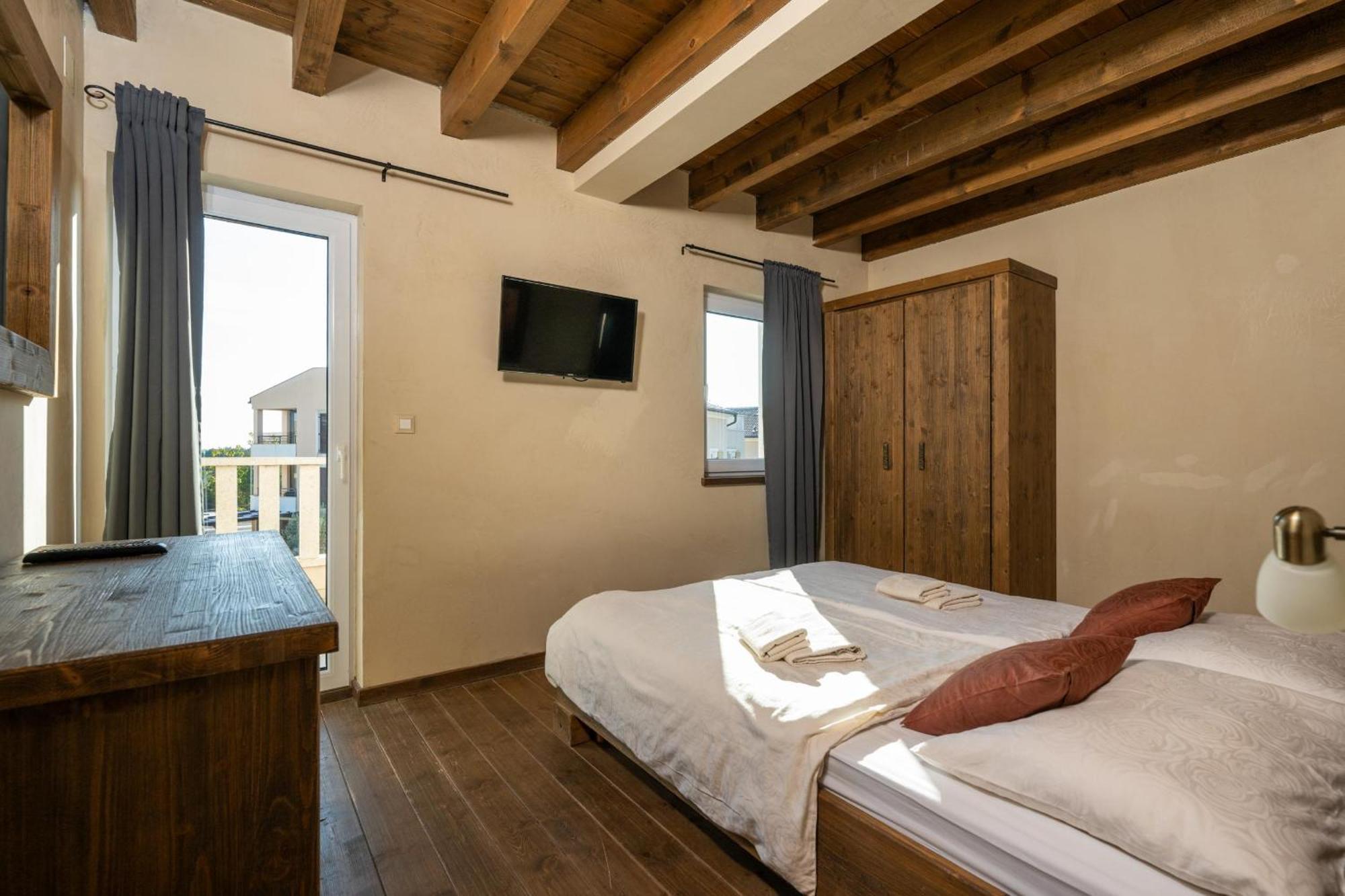 Villa CASTAGNA holiday home Premantura Exterior foto